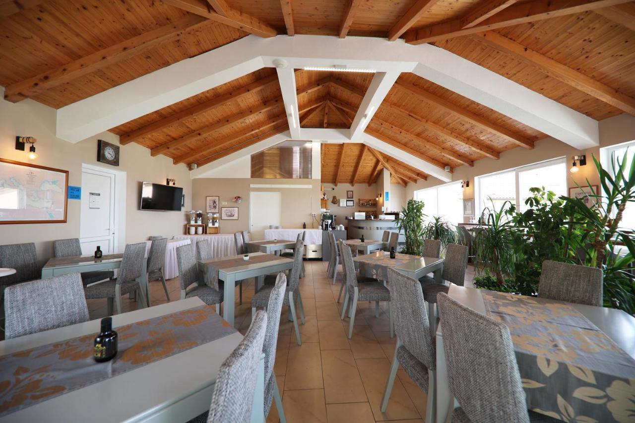 Hotel Murter 3* Murter