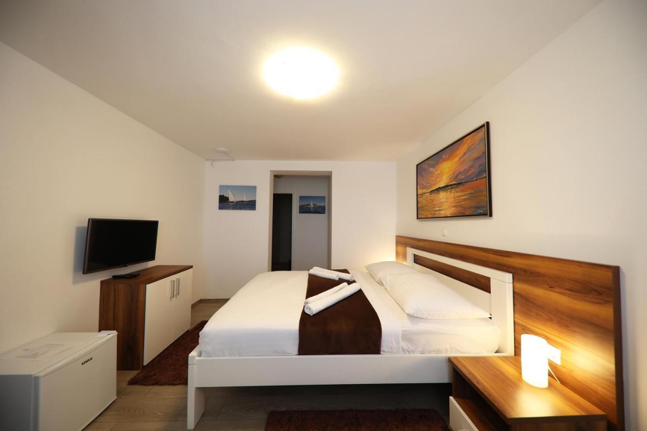 Hotel Murter 3*
